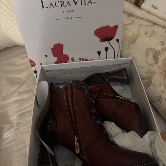 LAURA VITA - A1 - 73111 - WINE COLOR - Picture 3 of 3